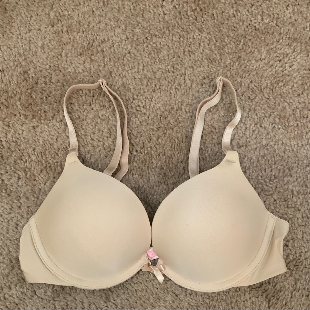 Victoria’s Secret Nude Push-up Bra